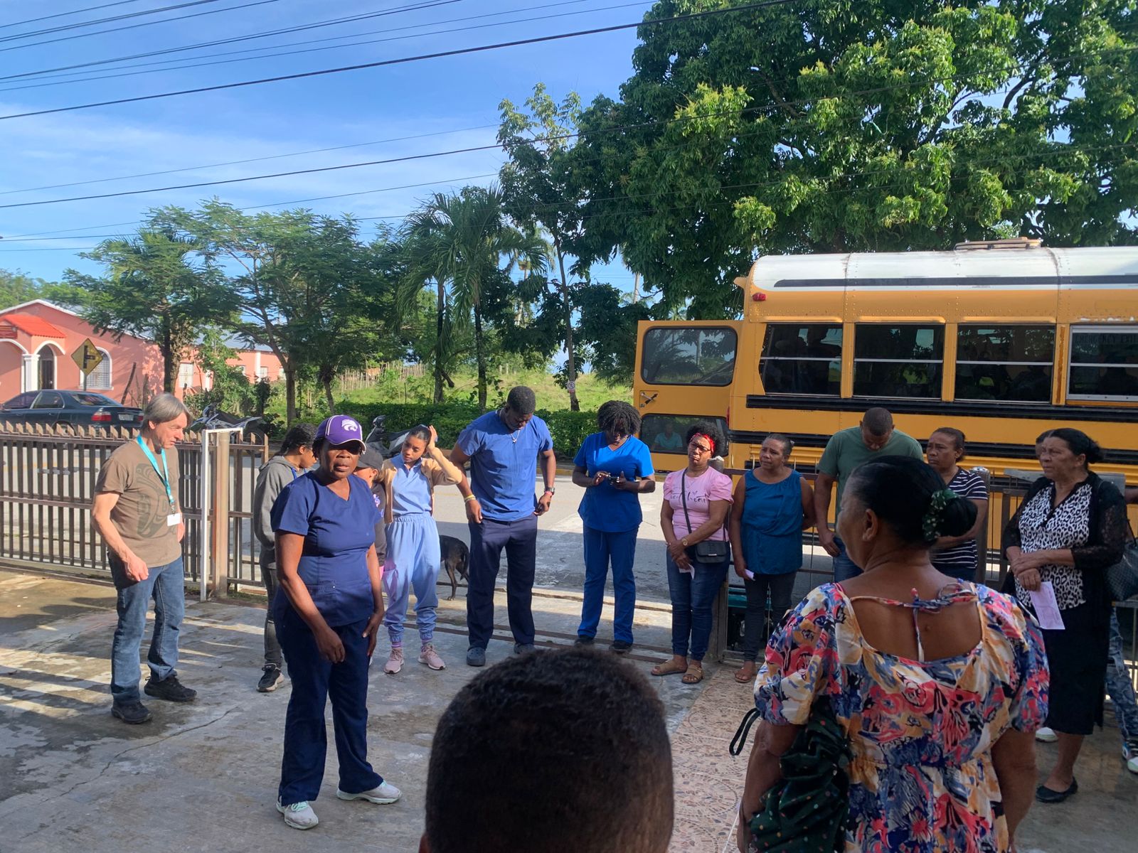 Operativo Medico en la Junta Distrital de Villa Magante